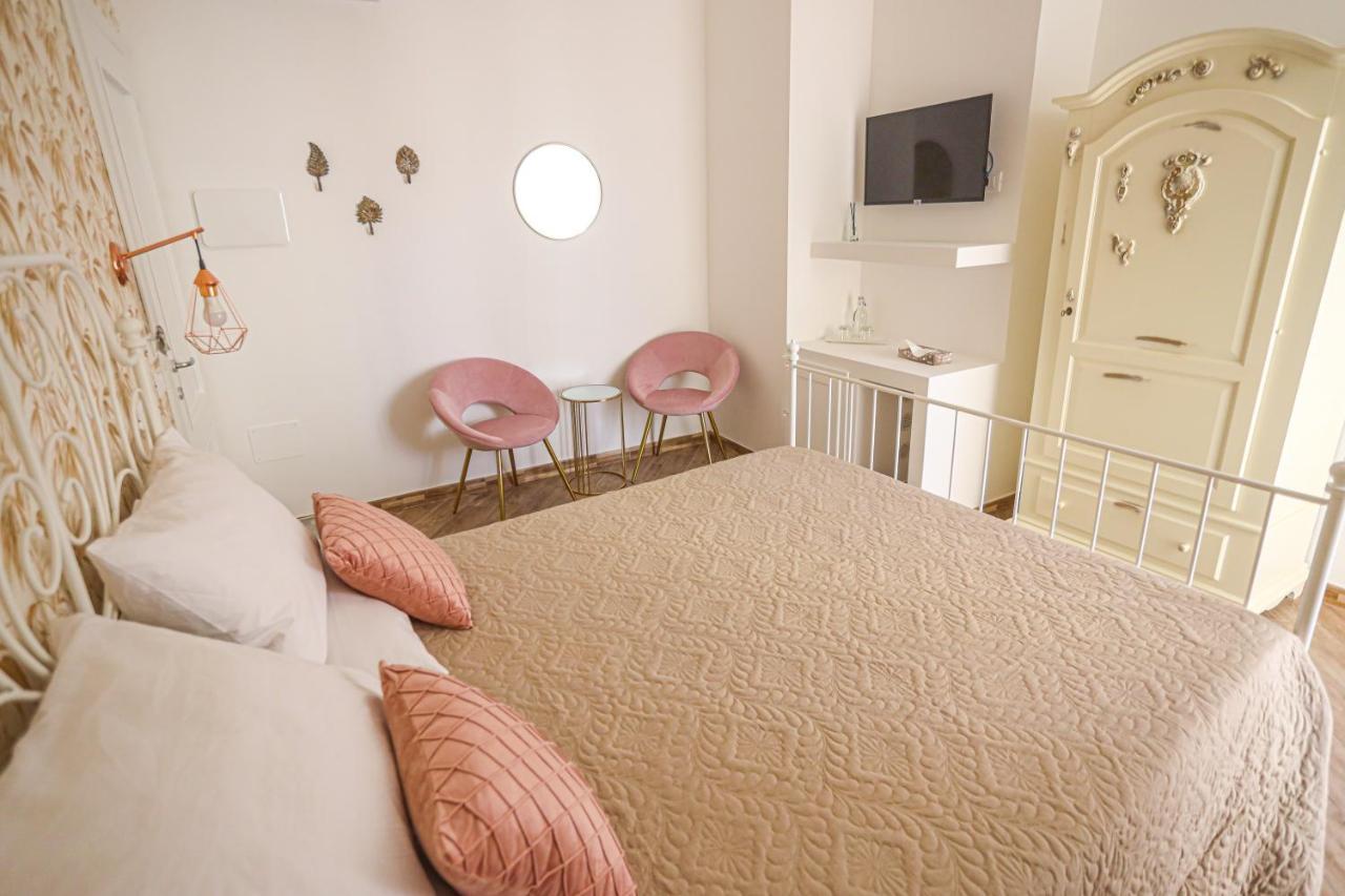 B&B La Fenice Suite Salerno Buitenkant foto