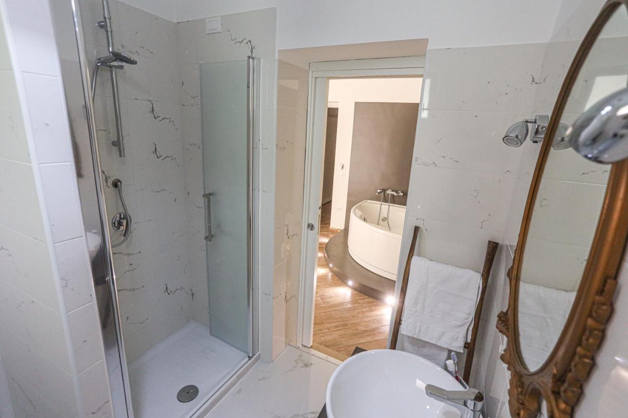 B&B La Fenice Suite Salerno Buitenkant foto