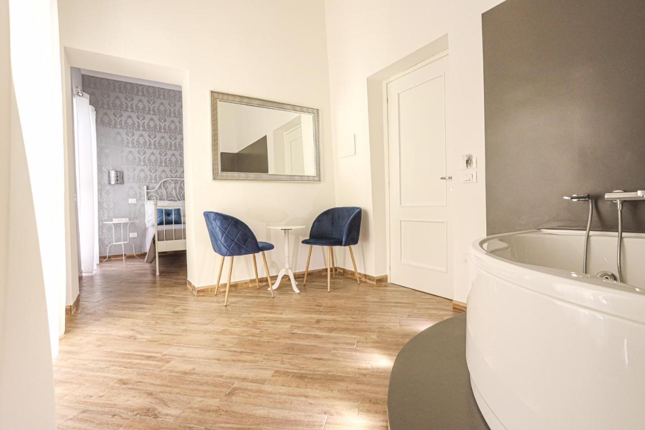 B&B La Fenice Suite Salerno Buitenkant foto